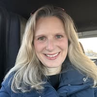 Deanne Hoenscheid