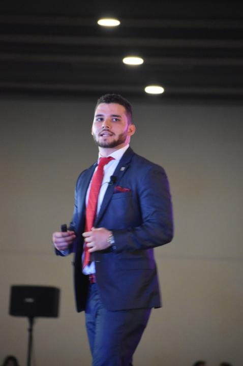 Alan Contreras