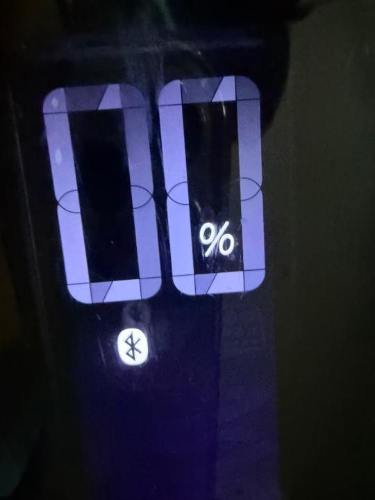 G S