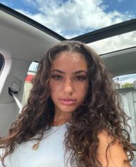Anna Flores