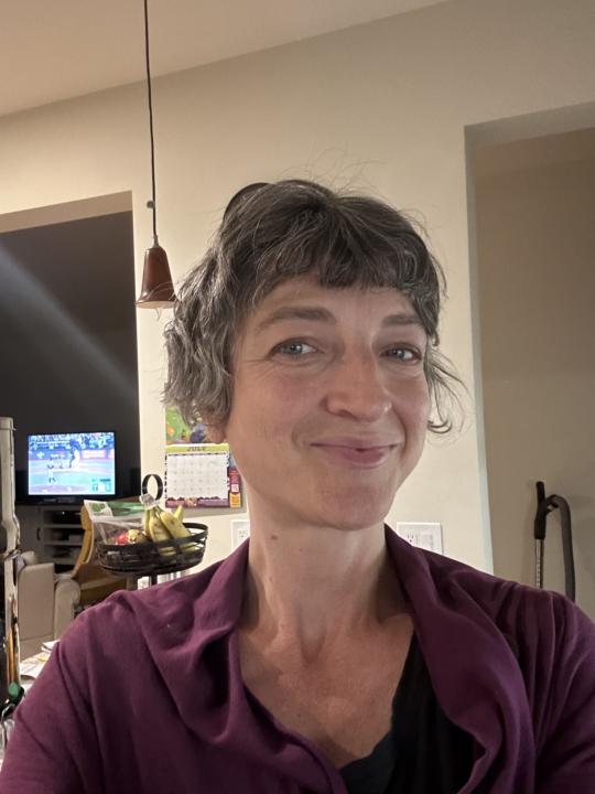 3 EASY ways to Burn Fat over the holidays, WITHOUT giving up your favorite foods.