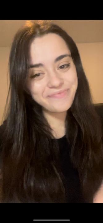 Júlia Canto Gatpandan