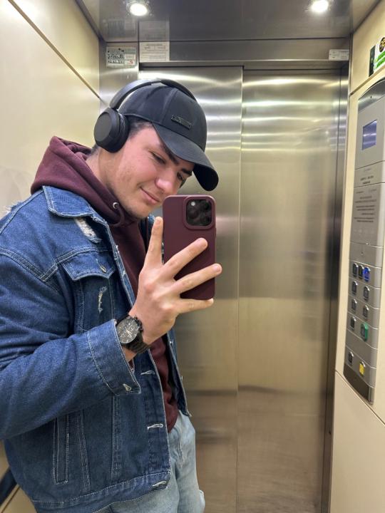 Liam Ballester