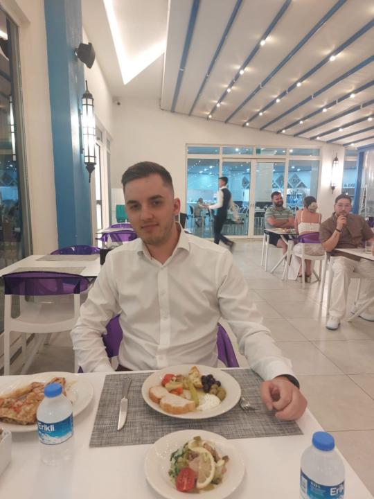 Leon Poehlau