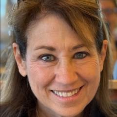 Deborah Toth