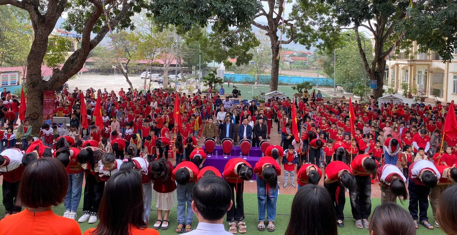 Thủ Lĩnh Thấu Mình - Hiểu Người