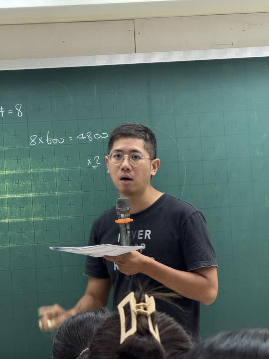 發現被偷拍害羞的賴理