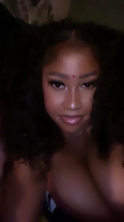 Nessa Paris