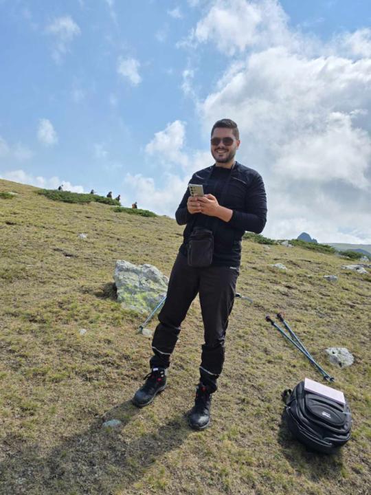 Иван Иванов