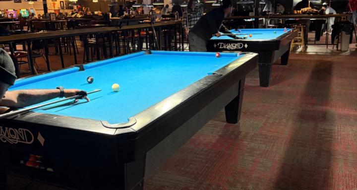 Sharp-shot billiard lessons 