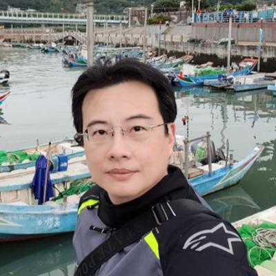 陳 振隆