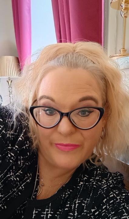 Julie Hodgson