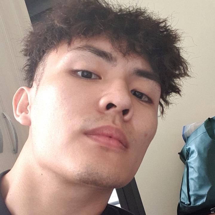 侑恩 吳