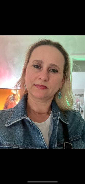 Cristina Oros