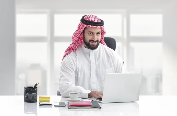 Sheikh Smart
