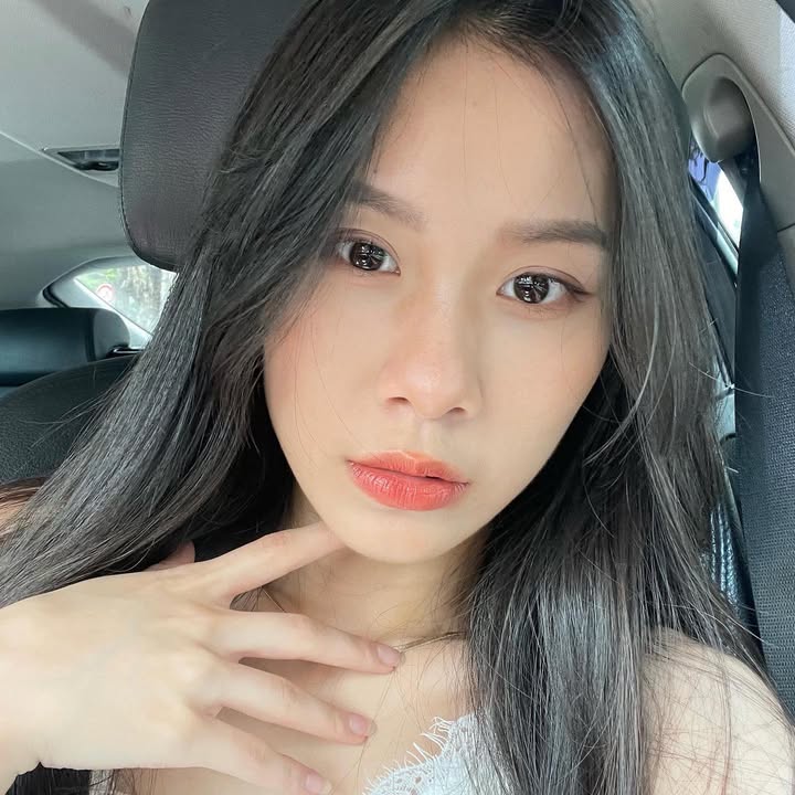 晏婕 李
