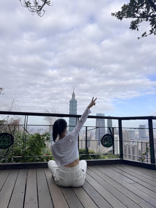 【就是明天，早上七點，我們象山見】