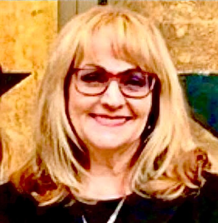 Carolyn Camp