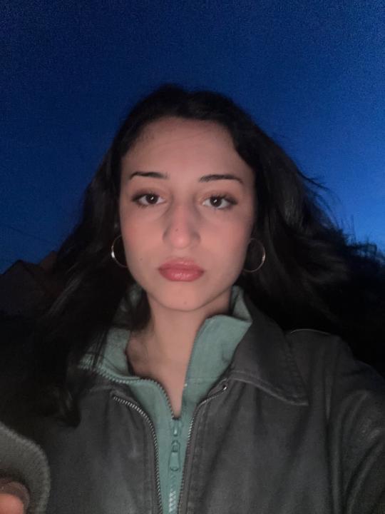 Ecem Yazar