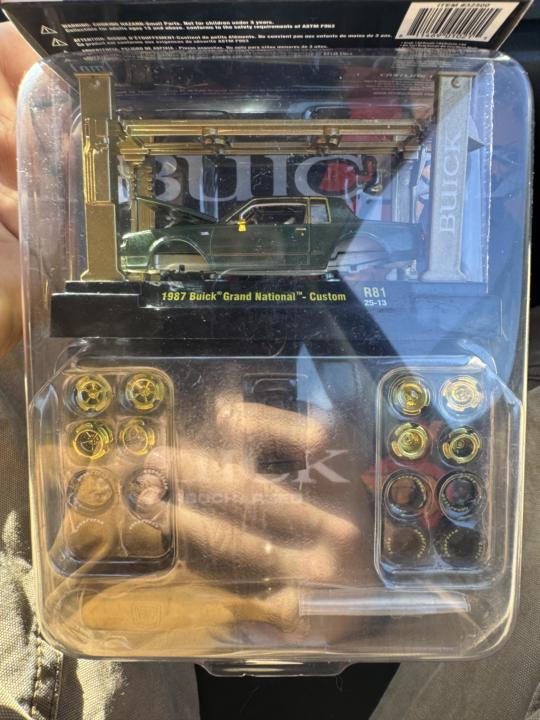 Flea market finds from this morning 