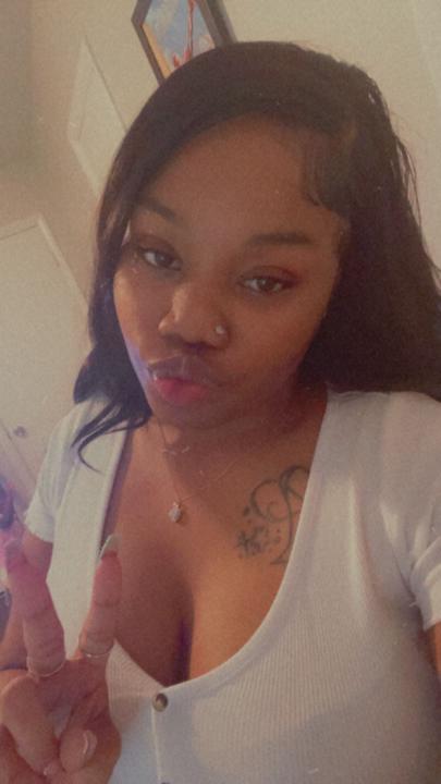 Deshunda Bullock