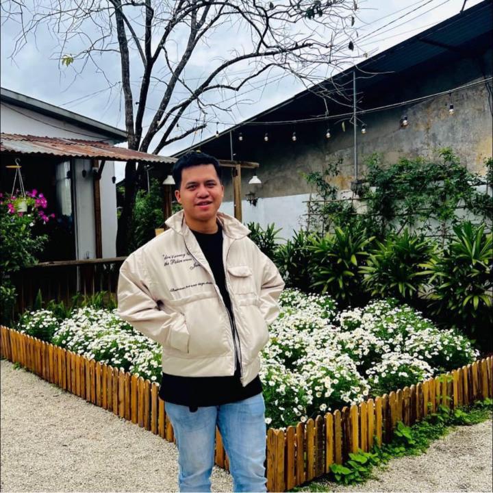 Trong Khanh Nguyen