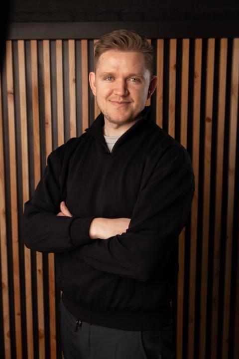 Darren Ellis