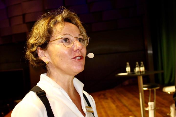 Mona Oellers