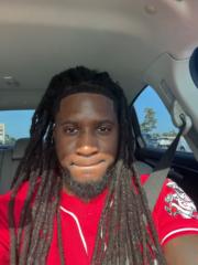 Desmond Holmes
