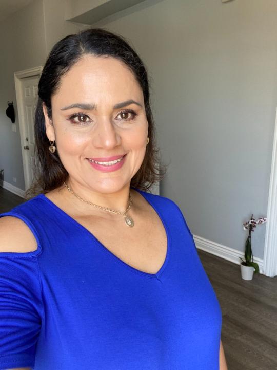 Yanitza Leon capote