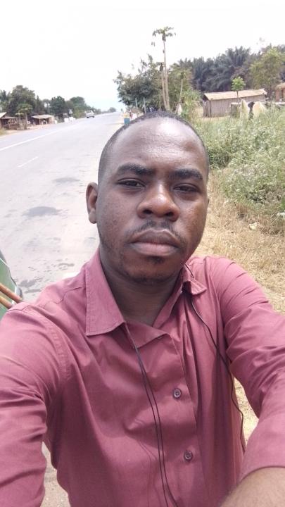 Charlem Mbayani