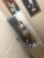 Lizz Dom