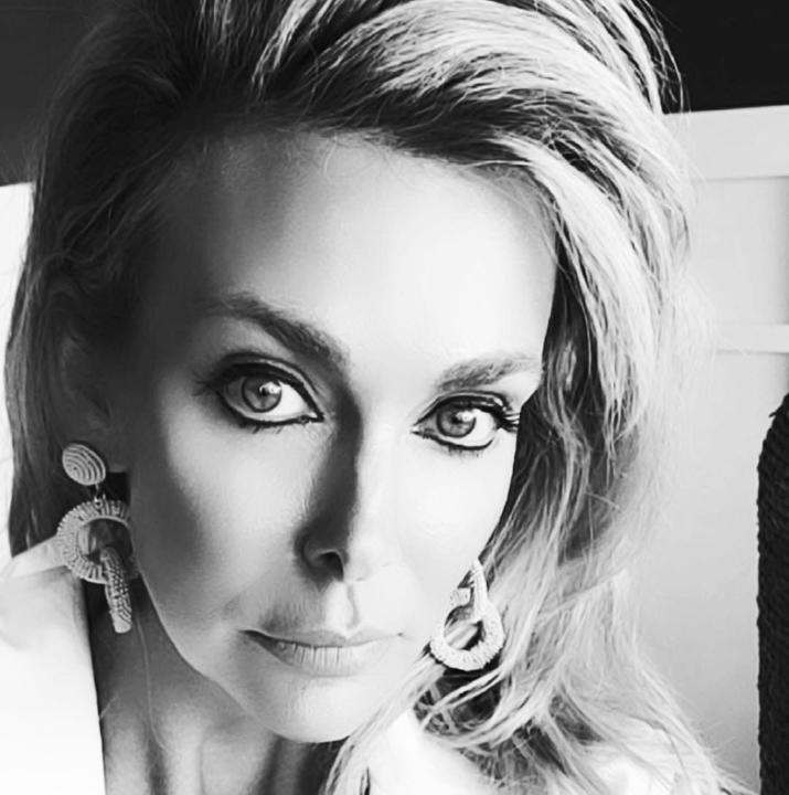 Amanda Caso