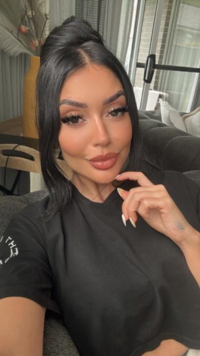 Tamana Akbary