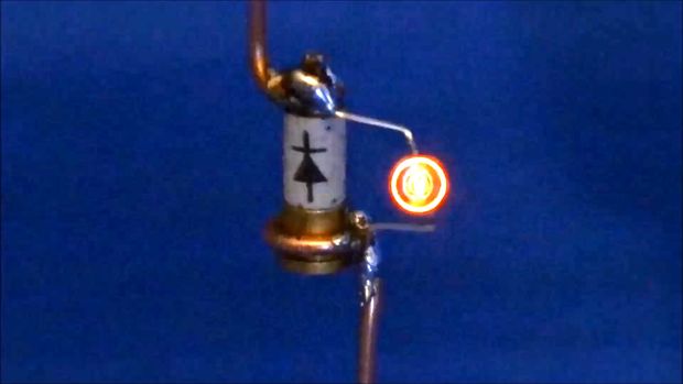FREQUENCY HARVESTING - AM & FM CRYSTAL RADIO BUILDERS - RF TO DC HARVESTING - UNKNOWN PATENTS - SURVIVAL TECHNOLOGY - JESUS CHRIST IS KING NOTHING IS IMPOSSIBLE