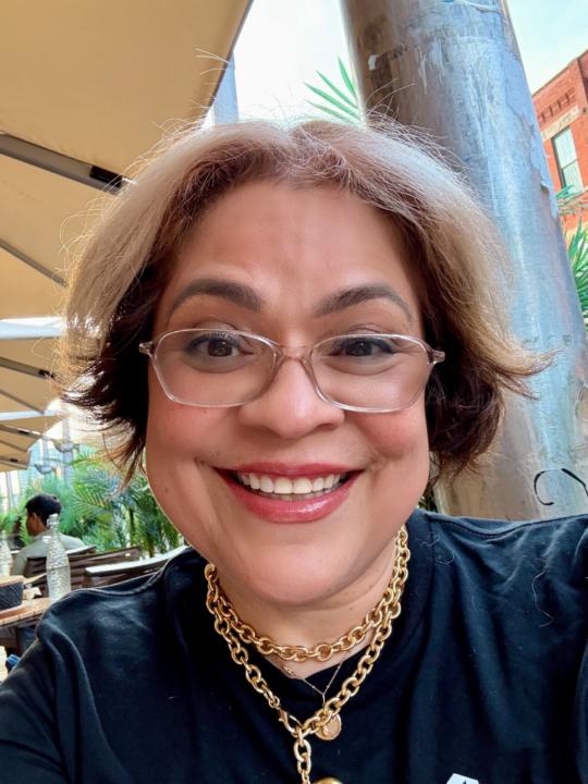 Elizabeth Castanola