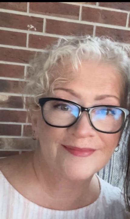 Debra Flores