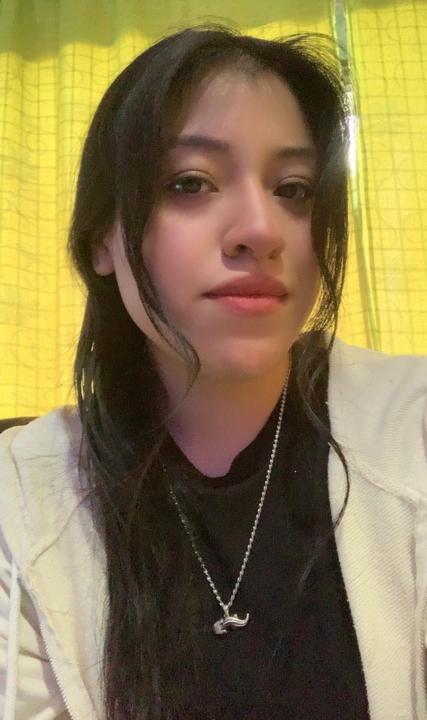 Mayra Hernández