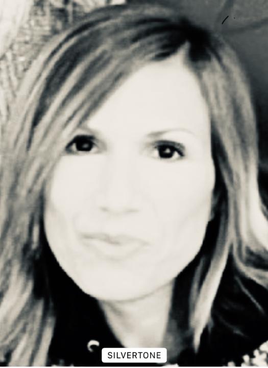 Tina D.