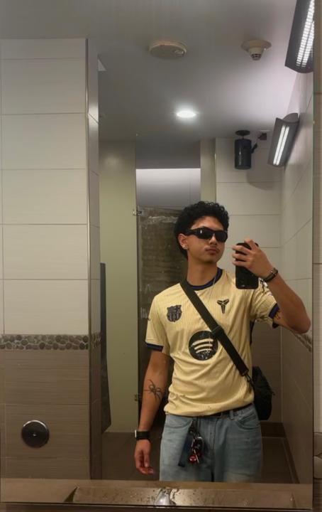 Andrew Perez