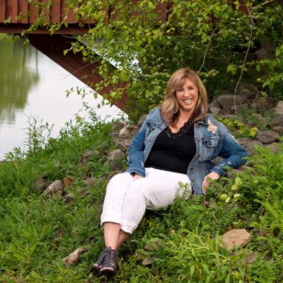 Lora Vance