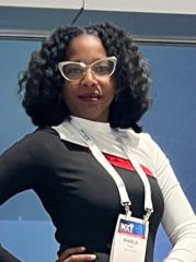 Marla Mays