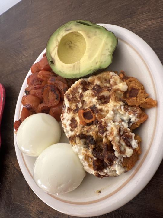 Nutrición probando el camote de desayuno!!