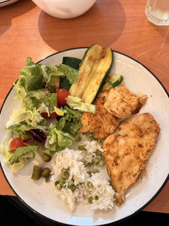 Almuerzo de hoy día 1!