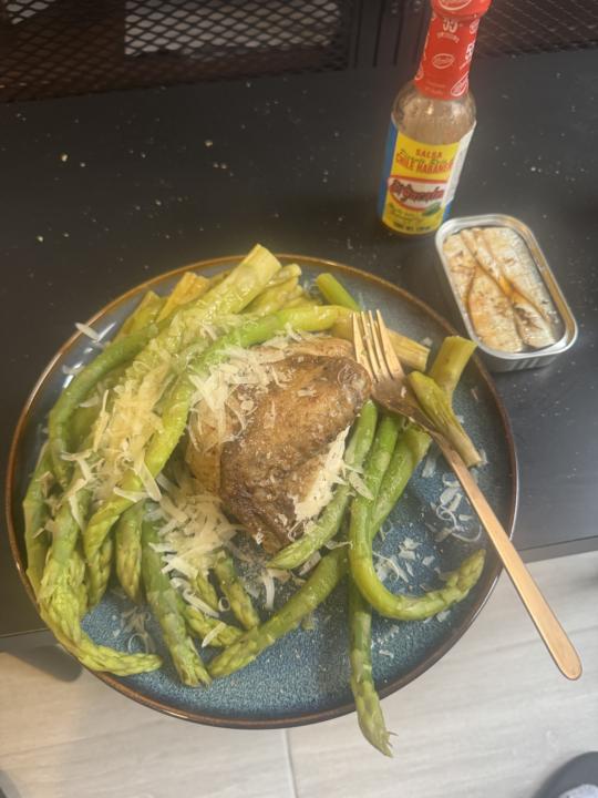 Sardines , chicken , asparagus, spicy 