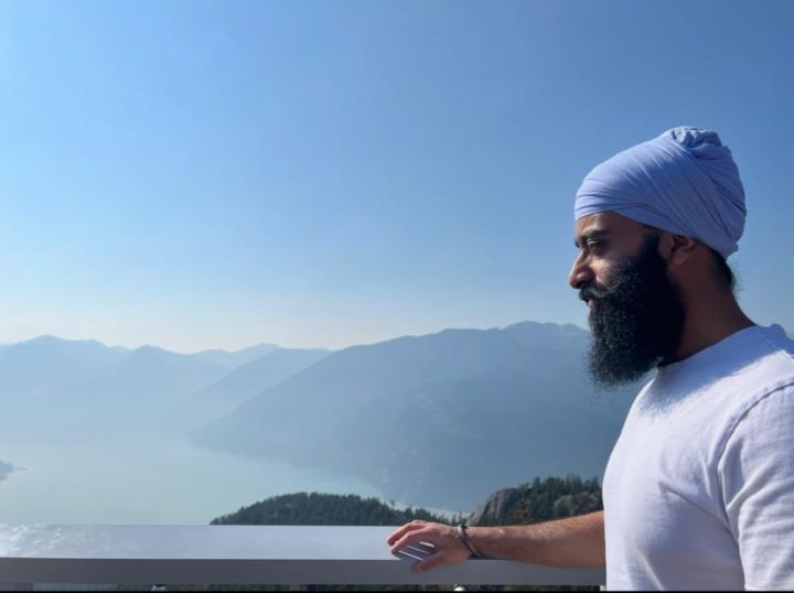 Zora Singh