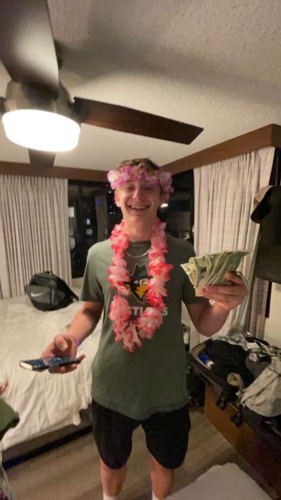 Lennon Mari