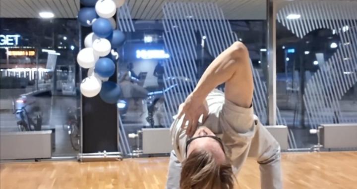 Fix Your Shoulders-push Rotate