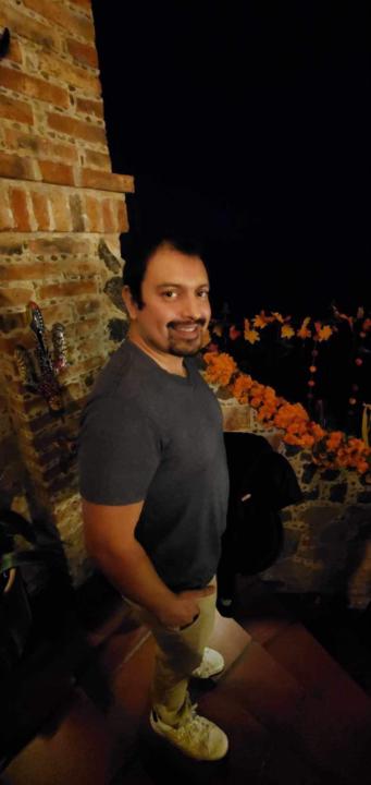 Erik Tello