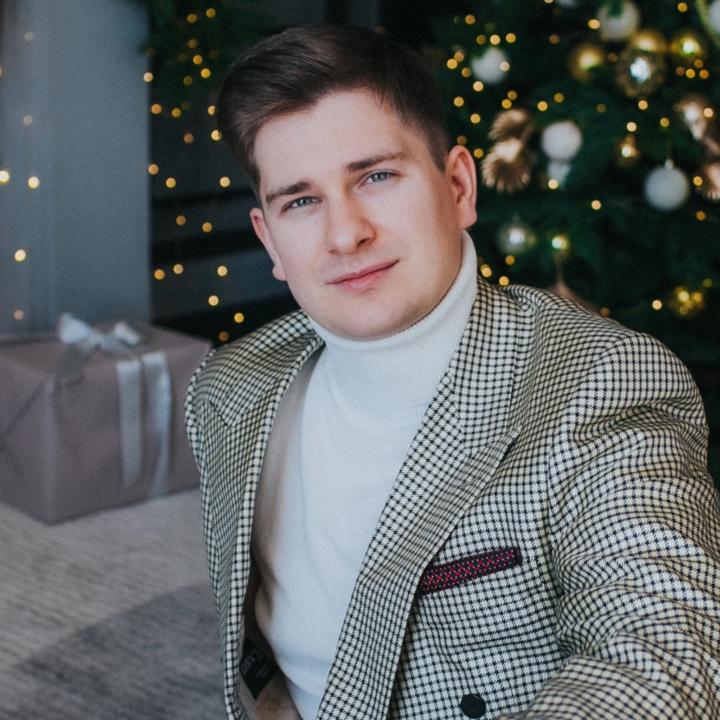 Александр Лебедев